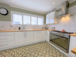 Greenhurst Road- click for photo gallery